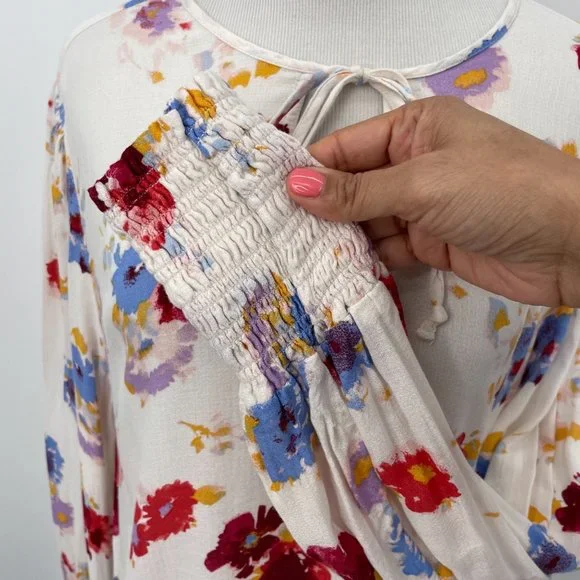 Lucky Brand SZ Large Multicolor Red Floral Blouse Bold Flower Long Sleeve Top - Picture 4 of 7